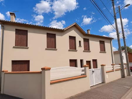 immeuble composé de 4 appartements t2 à rénover