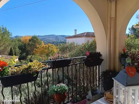 appartement t3 65m² piscine  garage  cave  loggia 13m²