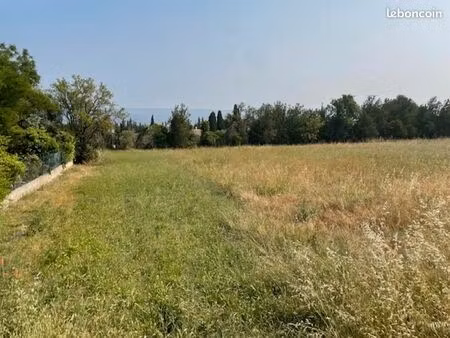 terrain 408 m² alleins