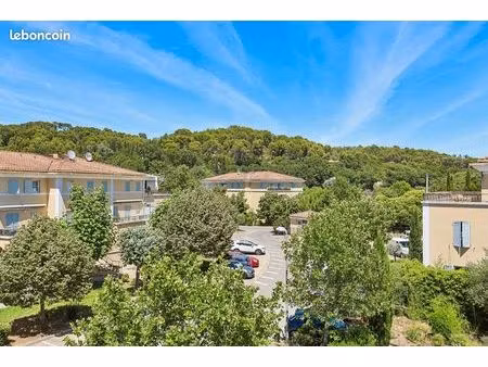 aix en provence appartement d’exception -t3 dernier étage avec terrasse panoramique de 70 