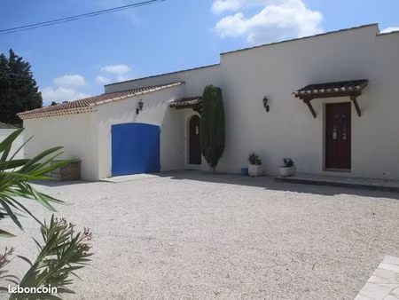 maison 7 pièces 173 m2 à saint-rémy-de-provence