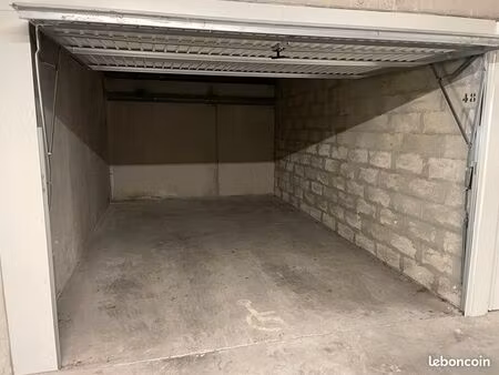 parking/box 1 pièce la duranne