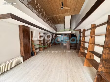 local 134 m² tarare