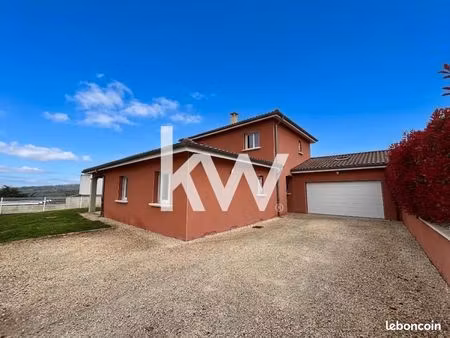 villa 5 pièces 142 m²