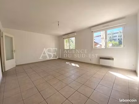 appartement 1 pièce 33 m²
