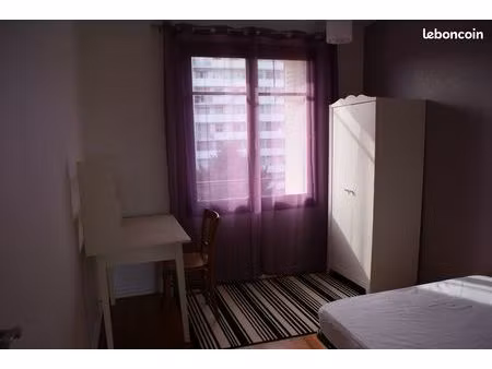 t4 meublé pour 3 étudiant.e.s gratte ciel