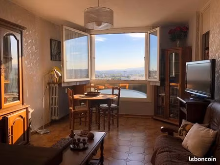 bel appartement calme et lumineux