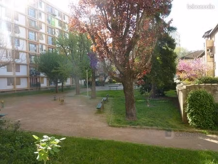appartement 4 pièces 72 m²