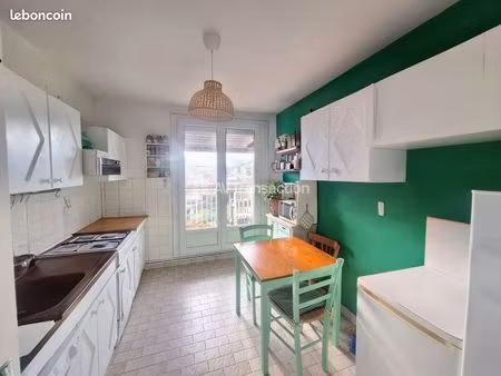 proche tram t3 – t3 67m² - balcon - garage-cave