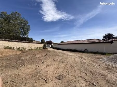terrain 407 m² charly