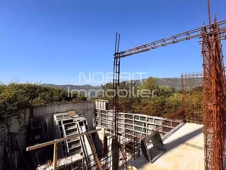 terrain 5000 m² berre-les-alpes