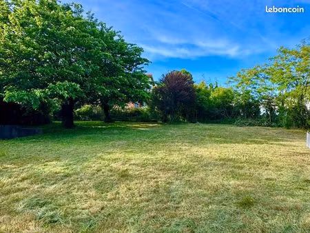 terrain 450 m² saint priest