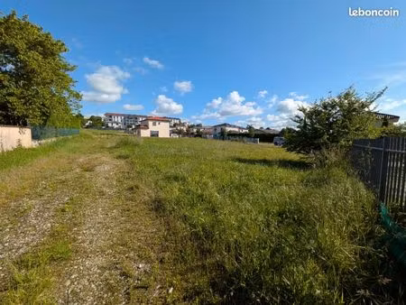 terrain 832 m² jonage