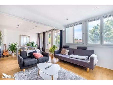 appartement 3 pièces 69 m²