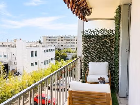 appartement 2p traversant est-ouest