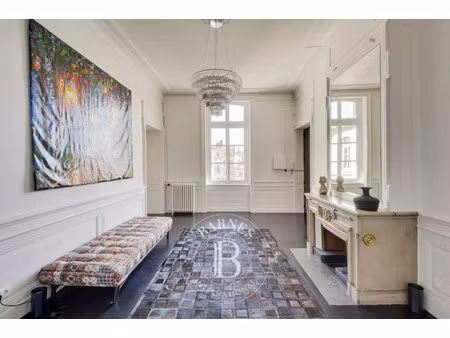 appartement de luxe à louer dans le quartier cordeliers-célestins-bourse