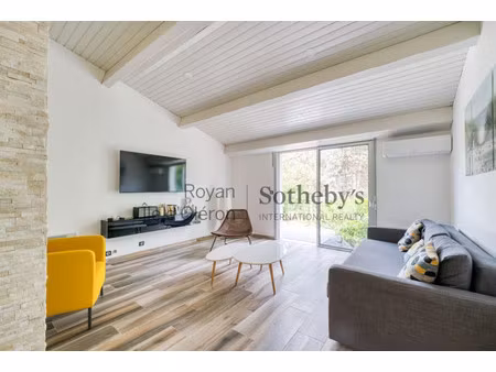 maison de luxe à vendre dans le quartier sud ouest suzac