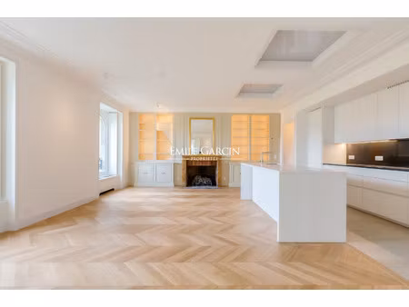 appartement de luxe à louer dans le quartier triangle d'or