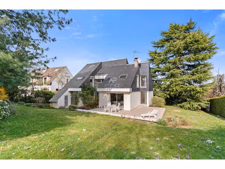maison de luxe à vendre dans le quartier pontel