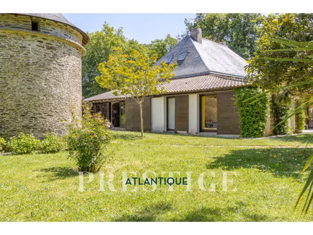 maison de luxe à vendre dans le quartier sainte marie