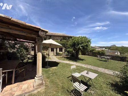maison de luxe à vendre à la capelle-et-masmolène