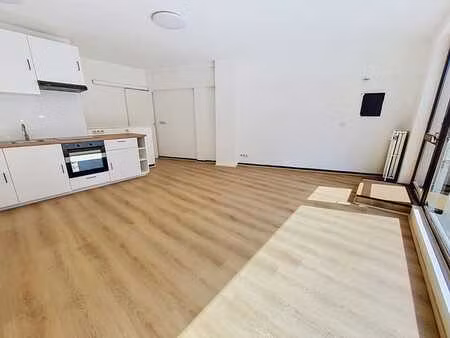 flat/studio