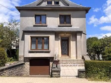 maison 4 facades avec jardin et garage