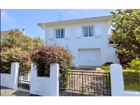 maison biarritz 160 m² t-8 à vendre  1 620 000 €