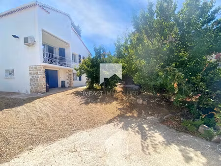 maison de luxe à vendre dans le quartier les salins l'aygade