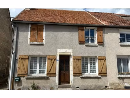 maison la celle-sur-loire 73 m² t-3 à vendre  62 000 €