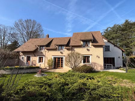 maison de luxe à vendre à les mesnuls