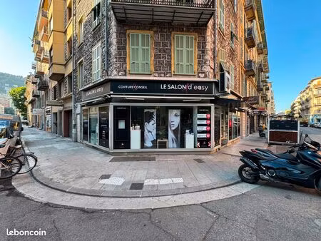 ? local commercial d'angle 109 m² à louer – nice port / riquier ?
