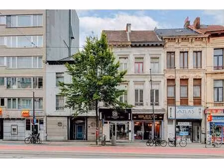 commerce avec appartement