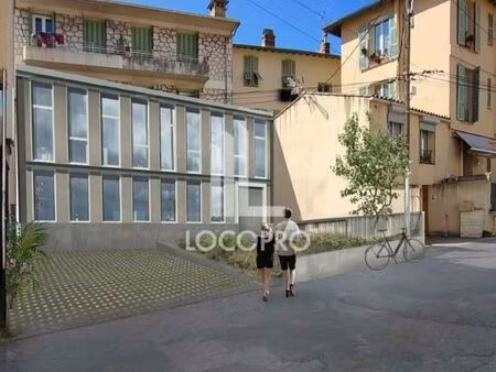 local commercial 100 m²