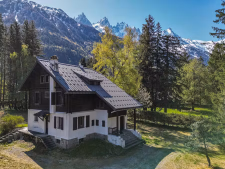 chalet de luxe à vendre dans le quartier la tour-argentière-les praz
