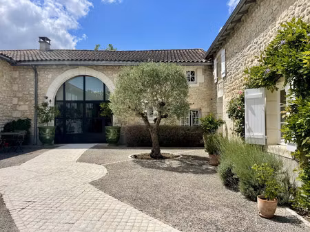 propriété à vendre à puymoyen