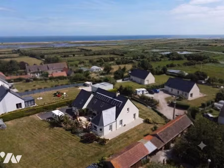 maison de luxe à vendre à angoville en saire