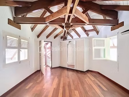 villa de luxe à vendre à petit-bourg