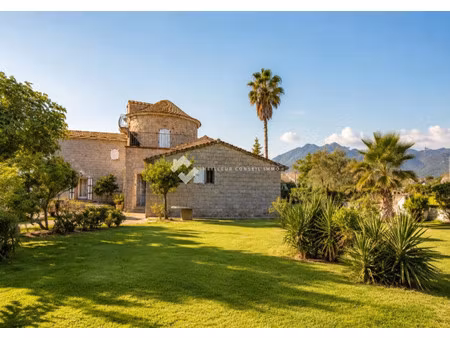 villa de luxe à vendre à santa-lucia-di-moriani