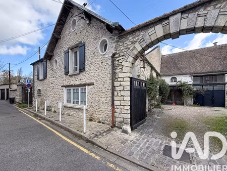 demeure à vendre dans le quartier village