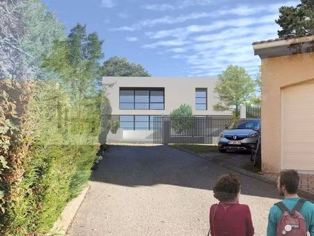 terrain de 1 253m² avec maison t5 à construire de 190m²