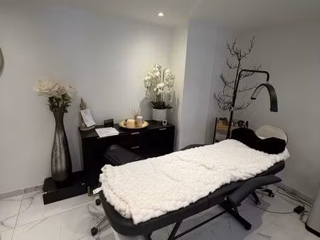 cabine esthétique à louer – emplacement premium cannes