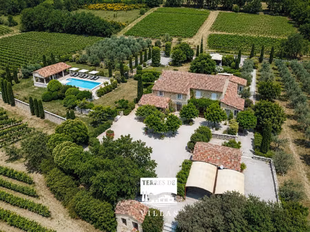 mas à vendre à le val