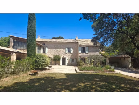 ferme à vendre à saint-restitut