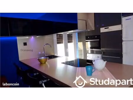 chambre 1 pièce 12 m²