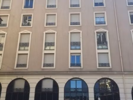 studio 1 pièce 18 m²