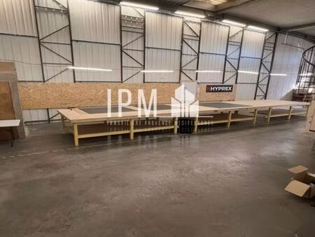 local d'activite 241 m² vitrolles