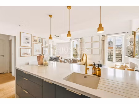 appartement de luxe à vendre dans le quartier hôtel de ville-quinconce-saint seurin-fondau