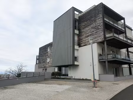 t3 - garage et terrasse - ceyrat