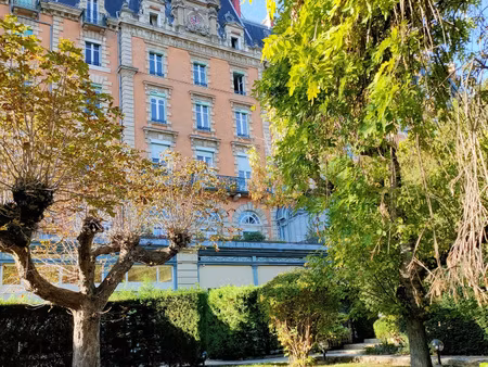 t3 - balcon et cave - résidence classée